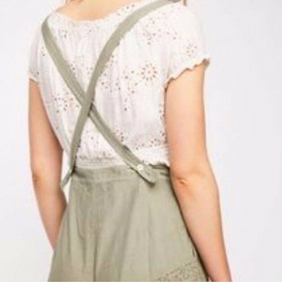 Free People - Picture 3 of 3